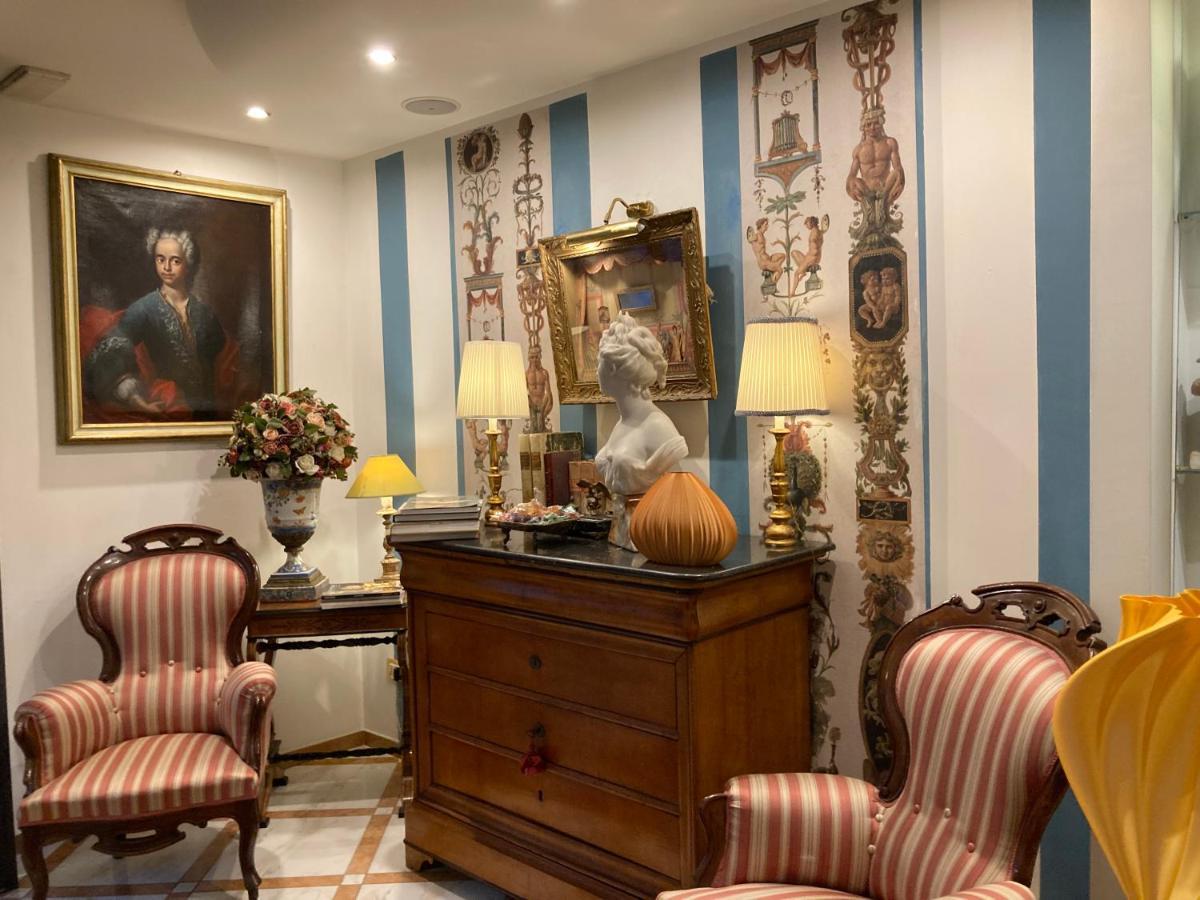 Al Teatro Otel Livorno Dış mekan fotoğraf