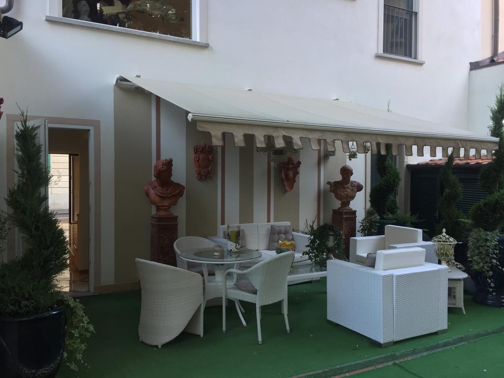 Al Teatro Otel Livorno Dış mekan fotoğraf
